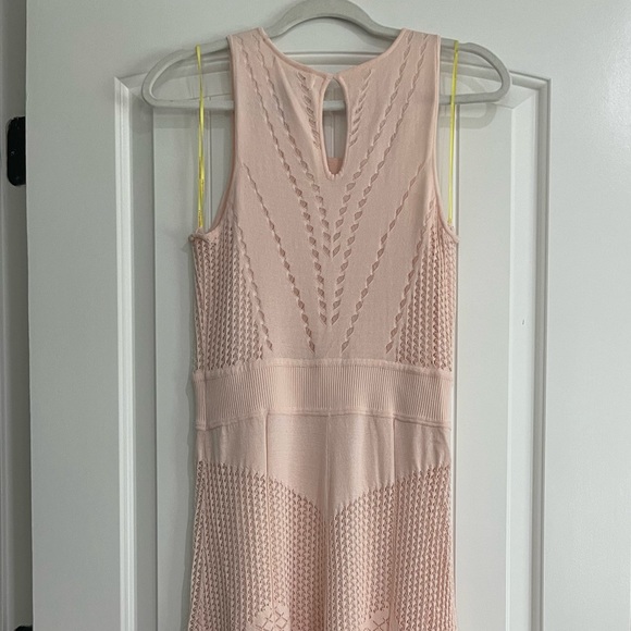 Pink dress - Picture 5 of 5